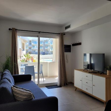 Beautiful, Modern Apartment In Sunny คอร์ราเลโฮ ภายนอก รูปภาพ