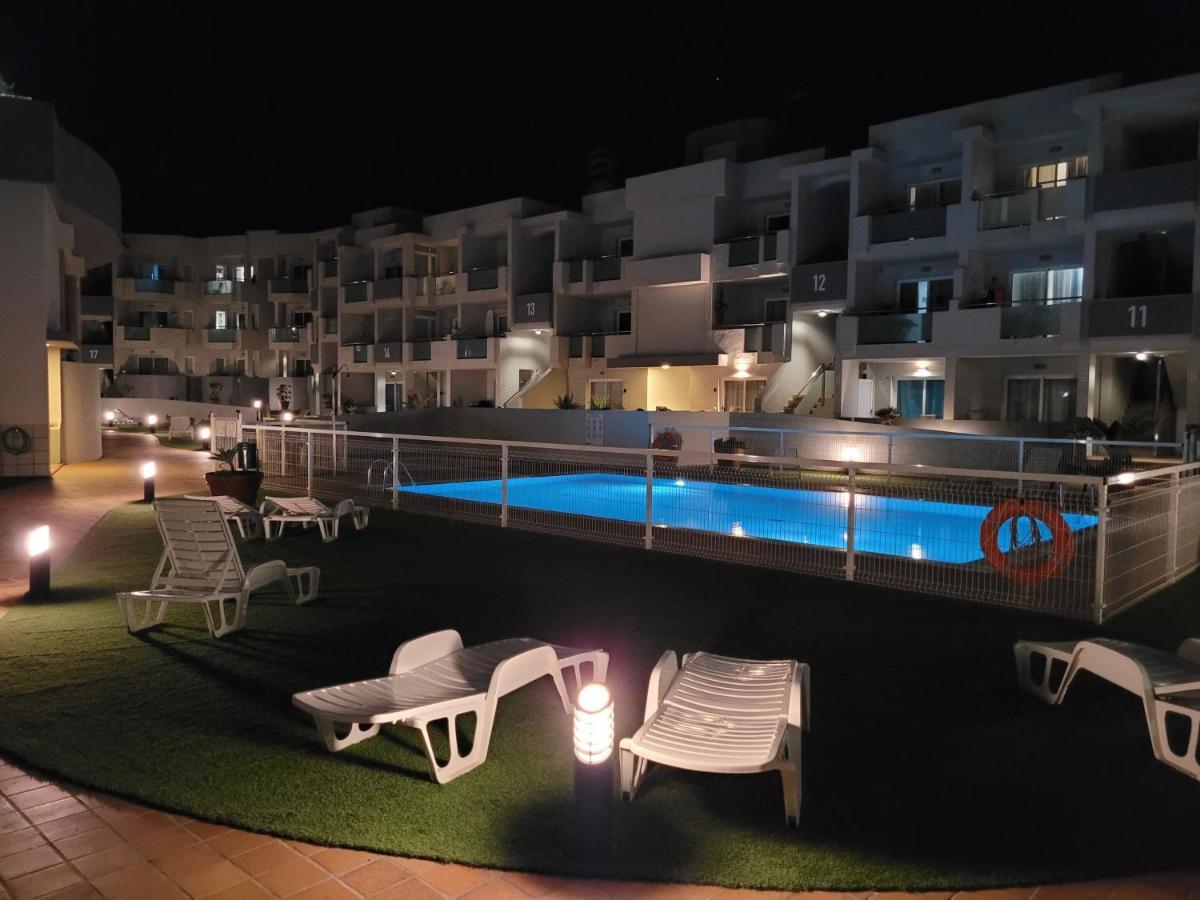 Beautiful, Modern Apartment In Sunny คอร์ราเลโฮ ภายนอก รูปภาพ