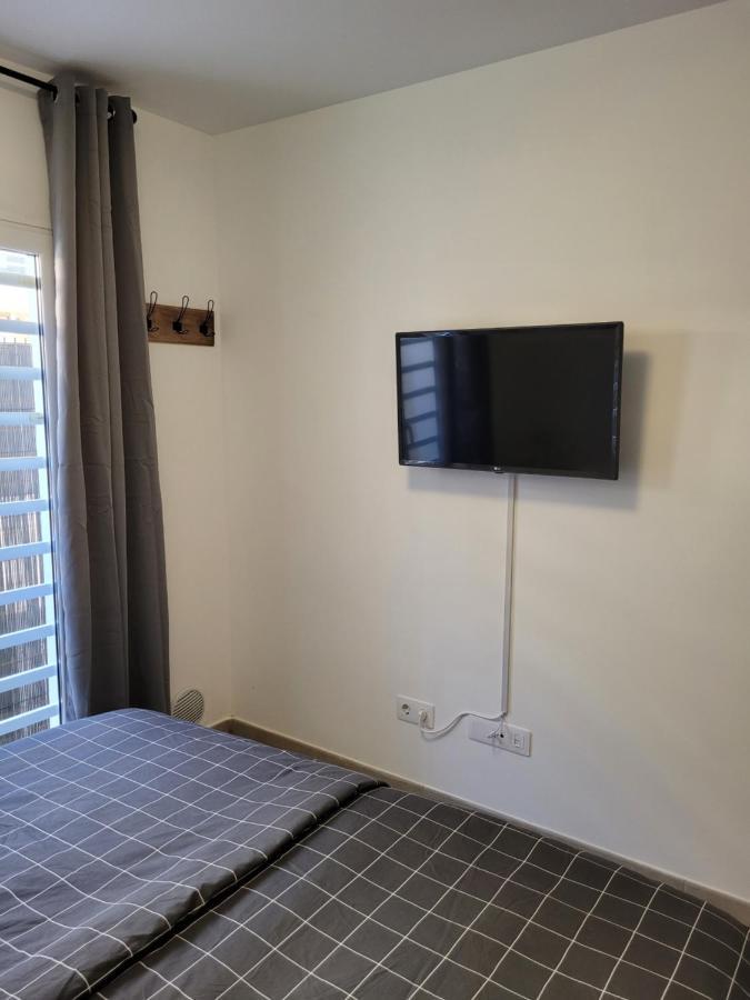 Beautiful, Modern Apartment In Sunny คอร์ราเลโฮ ภายนอก รูปภาพ