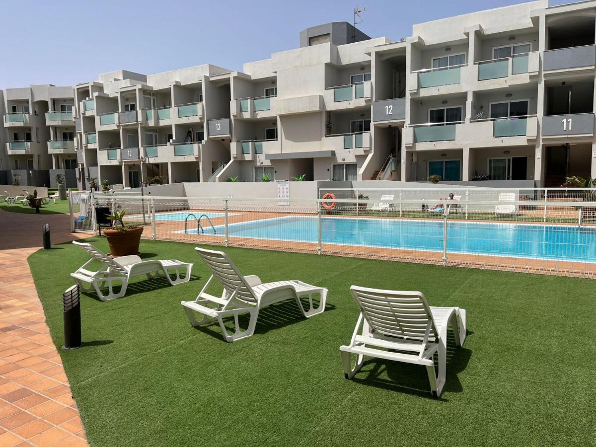 Beautiful, Modern Apartment In Sunny คอร์ราเลโฮ ภายนอก รูปภาพ
